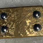 Raider: standard size Brass buckle with Namib Sands finish